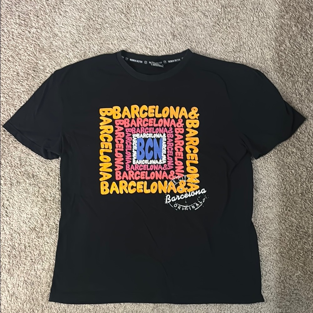 Robin Ruth Black and Yellow Short Sleeve Tee